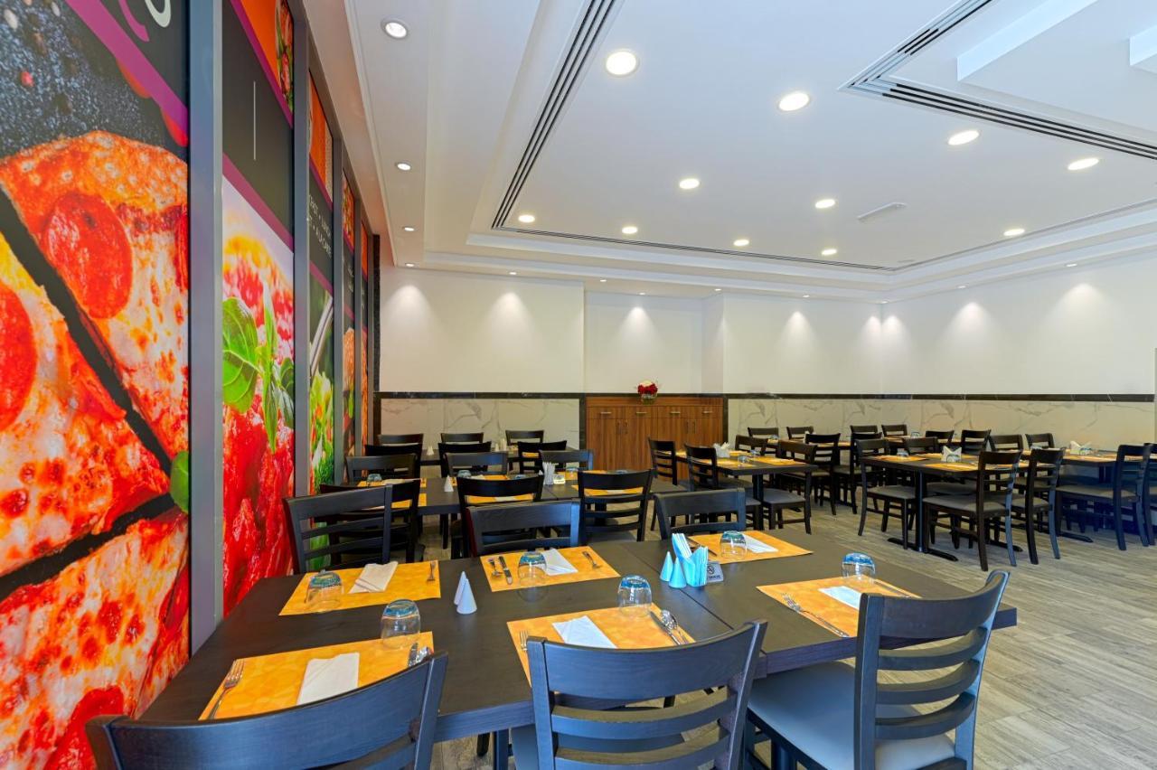 Time Moonstone Hotel Apartments Fujairah Exteriör bild